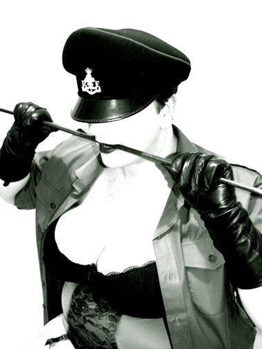 West Midlands Mistress Legartha